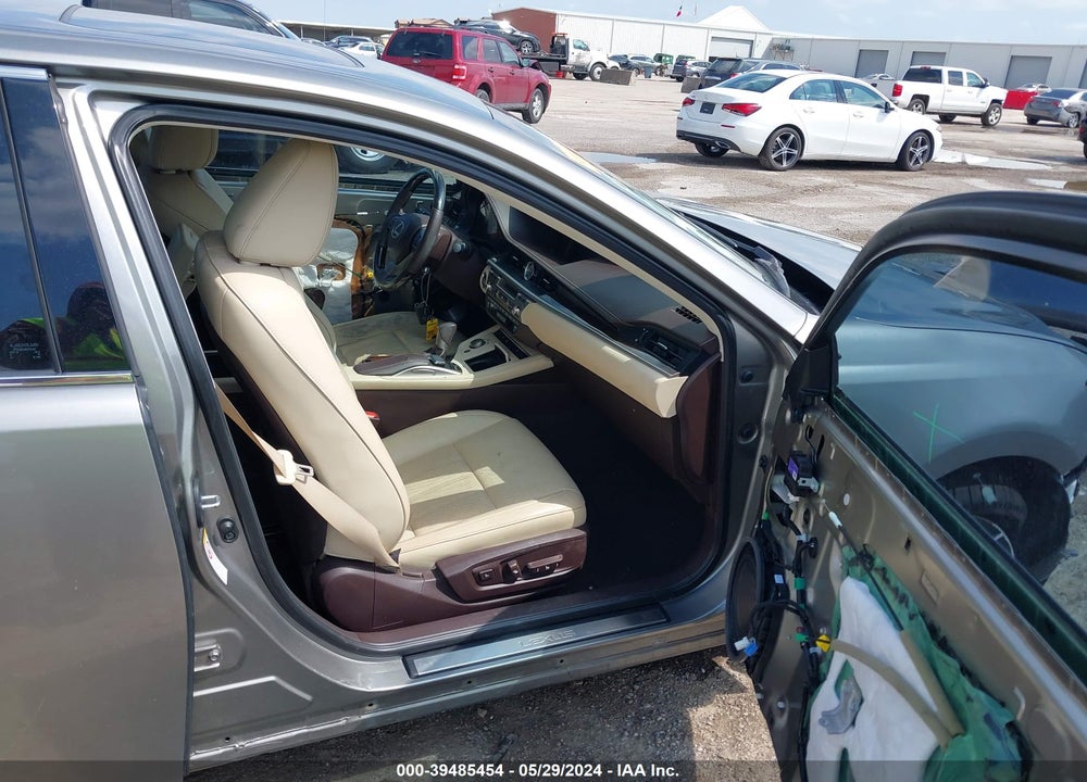 2016 LEXUS ES 350 VIN: 58ABK1GG2GU012783