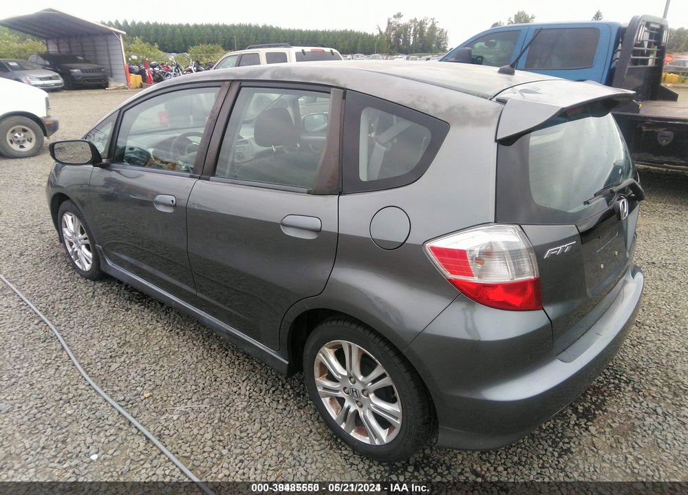 2011 HONDA FIT SPORT VIN: JHMGE8H55BS012519