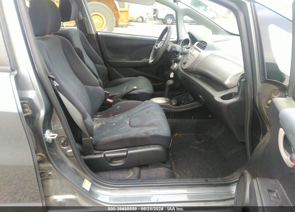 2011 HONDA FIT SPORT VIN: JHMGE8H55BS012519
