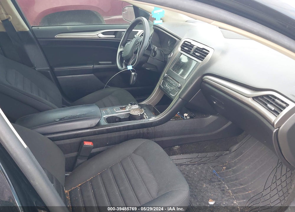 2018 FORD FUSION SE VIN: 3FA6P0HD3JR277617