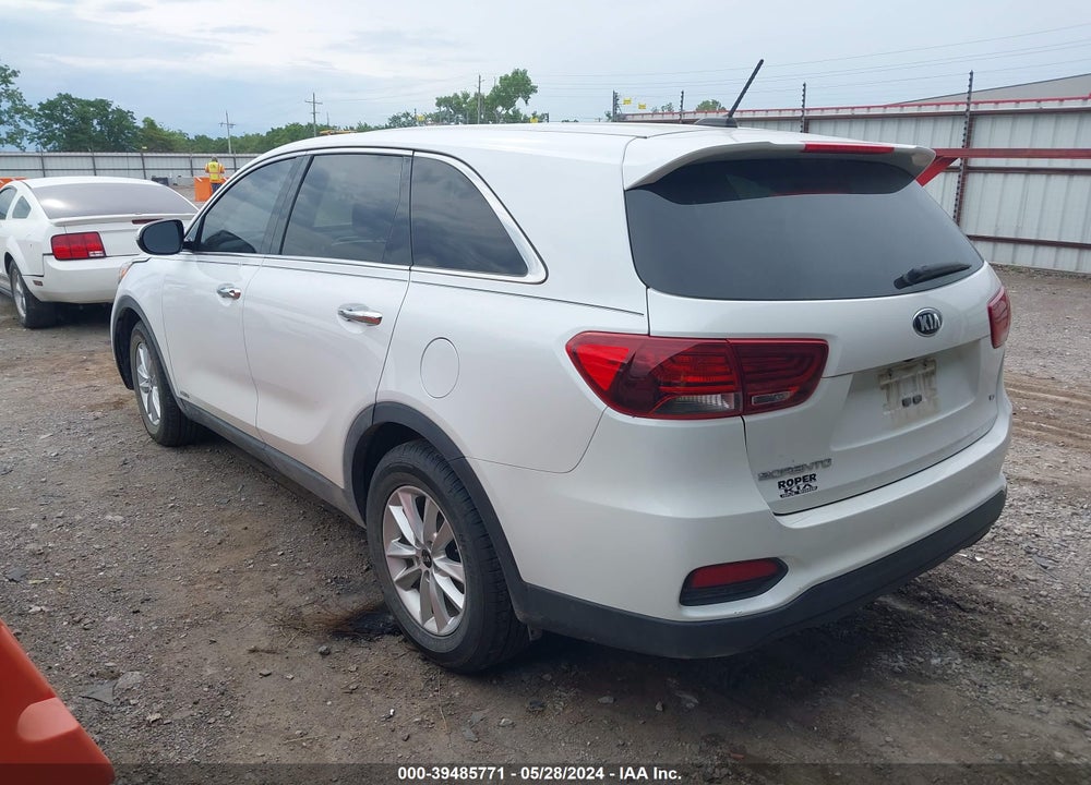 2019 KIA SORENTO 3.3L LX VIN: 5XYPGDA56KG432908