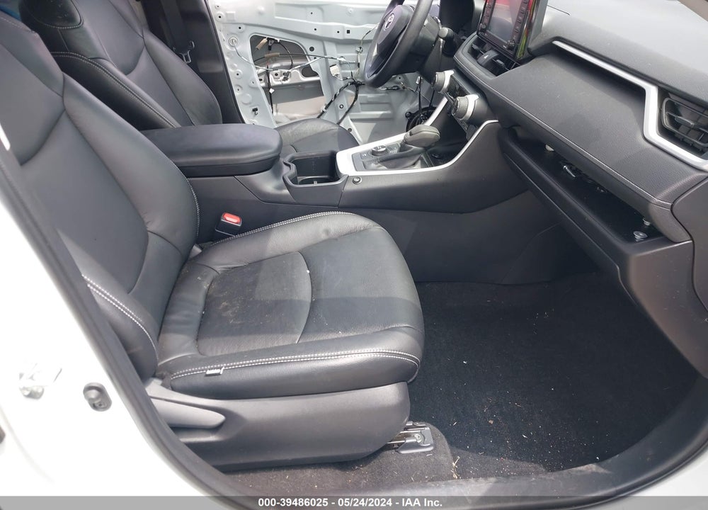 2022 TOYOTA RAV4 XLE HYBRID VIN: 2T3RWRFV8NW135128
