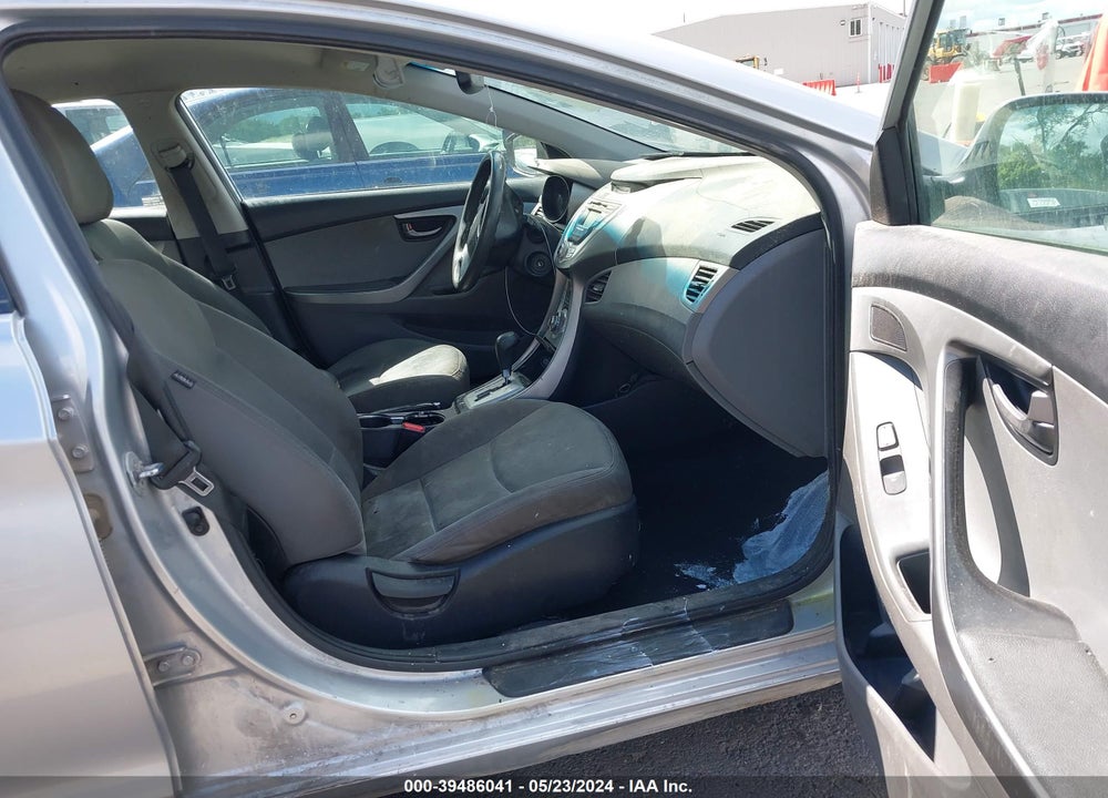 2013 HYUNDAI ELANTRA GLS VIN: 5NPDH4AE7DH161031