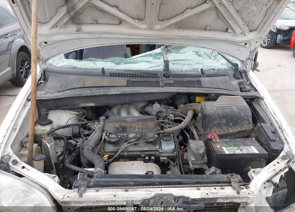 1998 TOYOTA SIENNA XLE VIN: 4T3ZF13C7WU067751