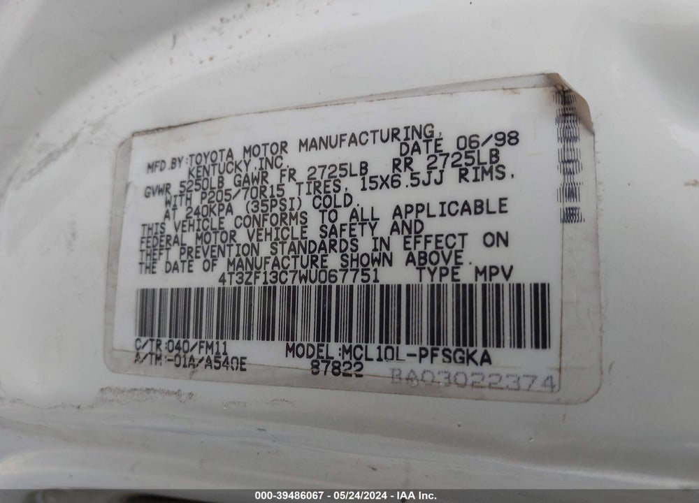 1998 TOYOTA SIENNA XLE VIN: 4T3ZF13C7WU067751