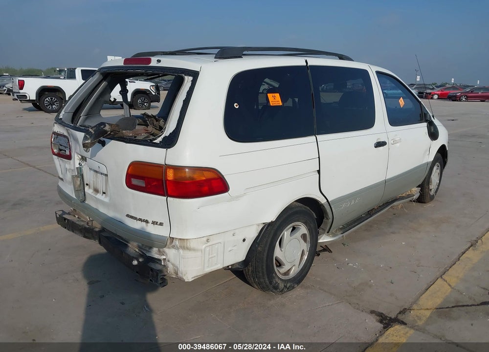 1998 TOYOTA SIENNA XLE VIN: 4T3ZF13C7WU067751