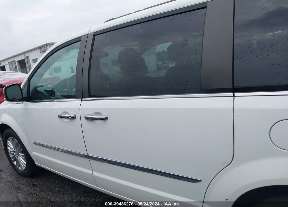 2016 CHRYSLER TOWN & COUNTRY TOURING-L ANNIVERSARY EDITION VIN: 2C4RC1CG2GR149250