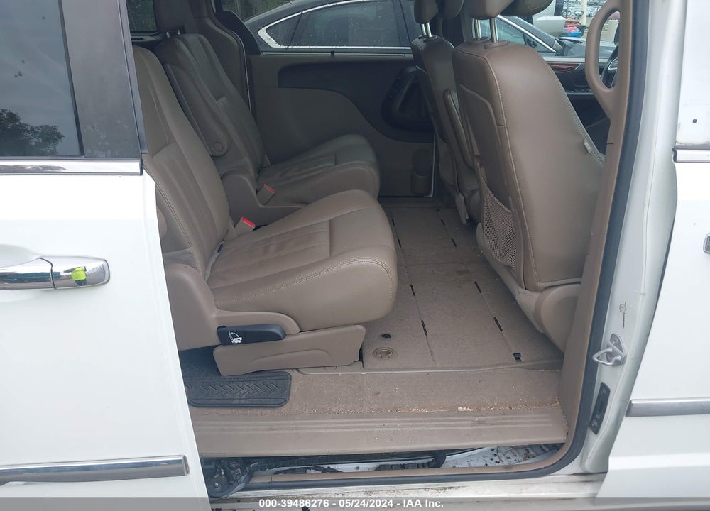 2016 CHRYSLER TOWN & COUNTRY TOURING-L ANNIVERSARY EDITION VIN: 2C4RC1CG2GR149250
