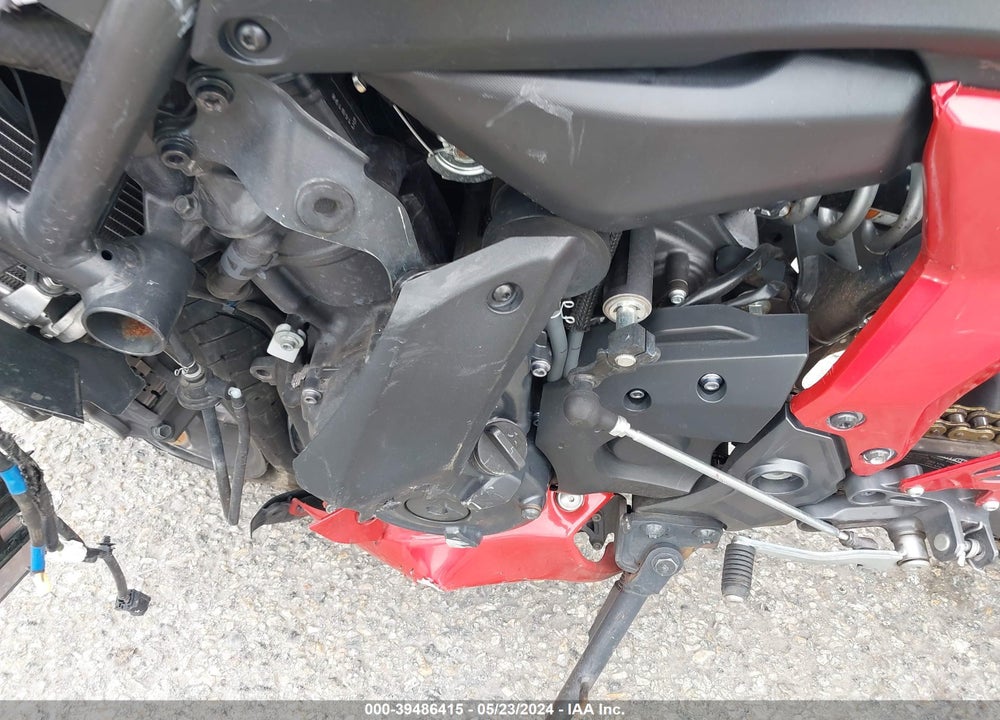 2022 YAMAHA YZFR7 VIN: JYARM38Y1NA000416