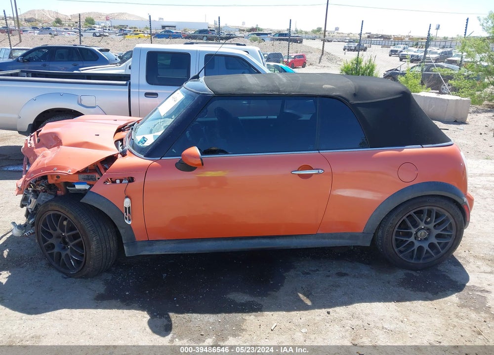 2006 MINI COOPER S VIN: WMWRH33586TF86219