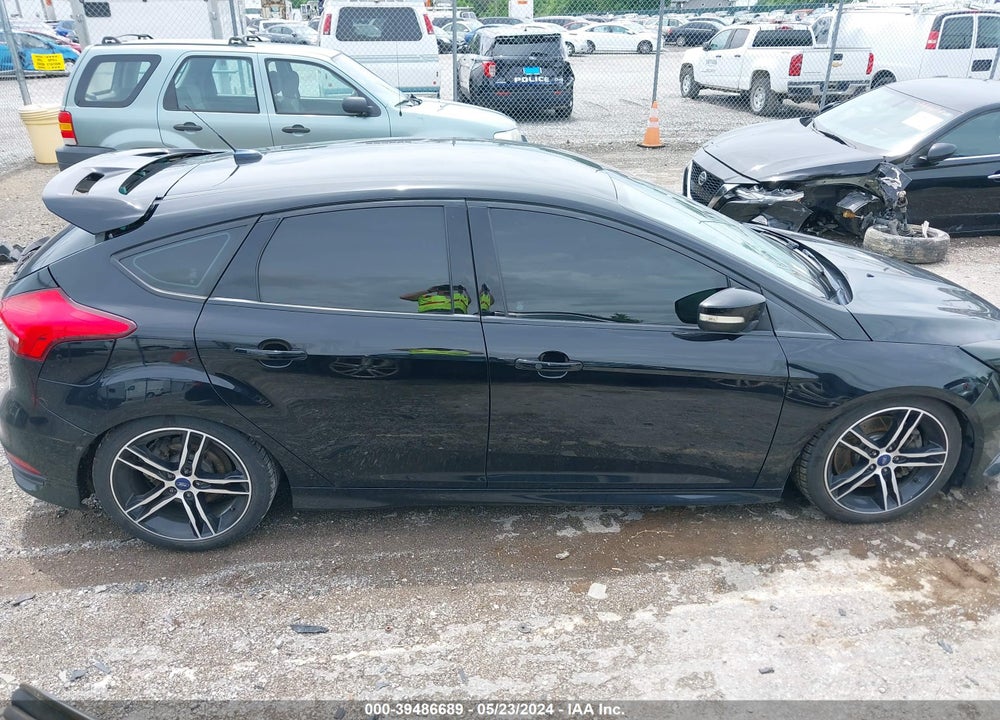 2017 FORD FOCUS ST VIN: 1FADP3L98HL239109