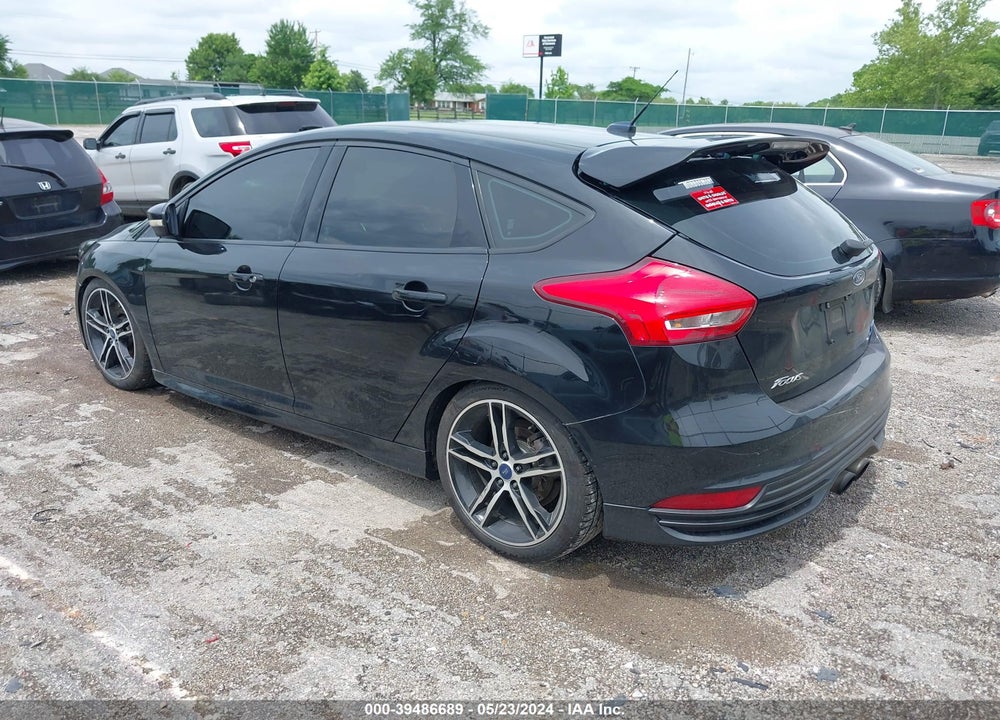 2017 FORD FOCUS ST VIN: 1FADP3L98HL239109
