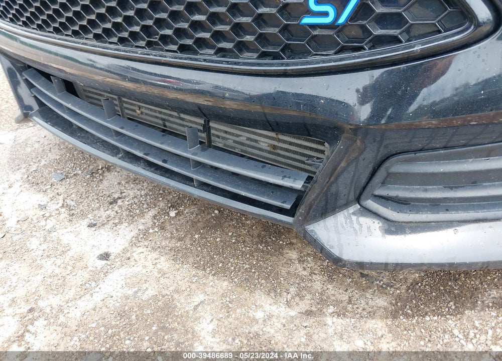 2017 FORD FOCUS ST VIN: 1FADP3L98HL239109