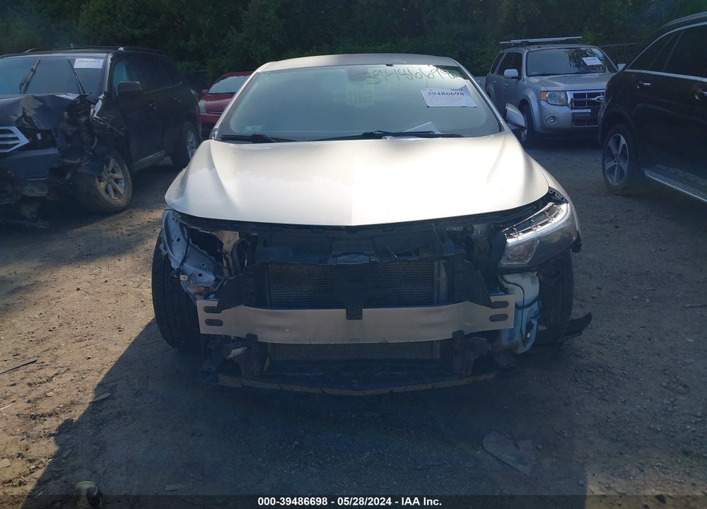 2018 CHEVROLET MALIBU LT VIN: 1G1ZD5ST4JF213833