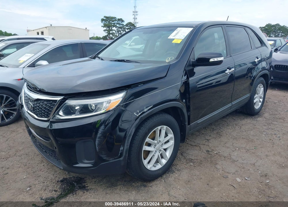 2014 KIA SORENTO LX VIN: 5XYKT3A68EG471738