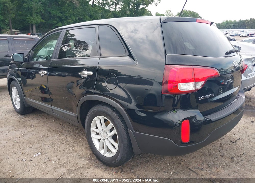 2014 KIA SORENTO LX VIN: 5XYKT3A68EG471738