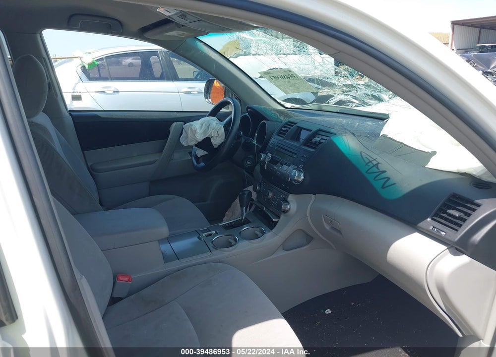2011 TOYOTA HIGHLANDER VIN: 5TDZA3EH6BS013243