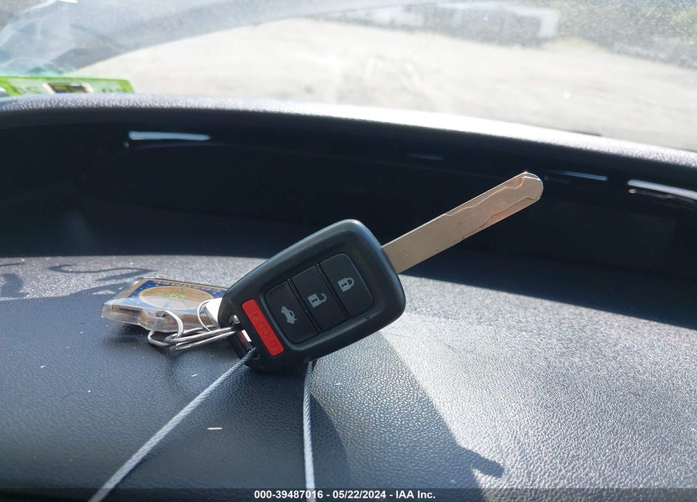 2014 HONDA CIVIC LX VIN: 19XFB2F5XEE203124
