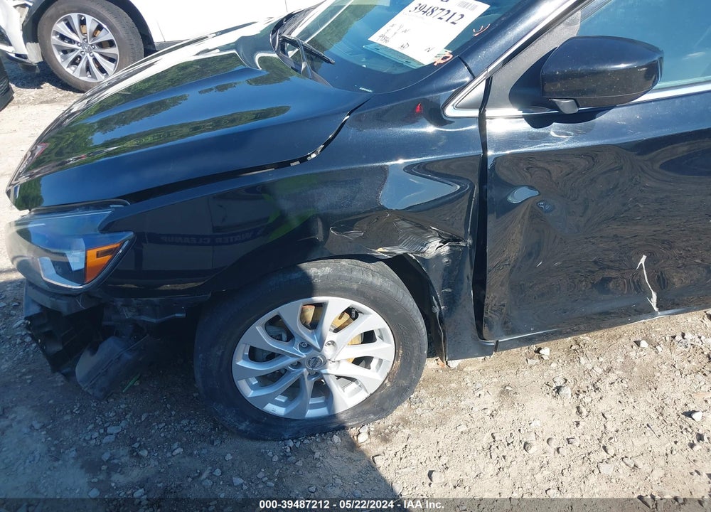 2018 NISSAN SENTRA SV VIN: 3N1AB7AP2JL623517
