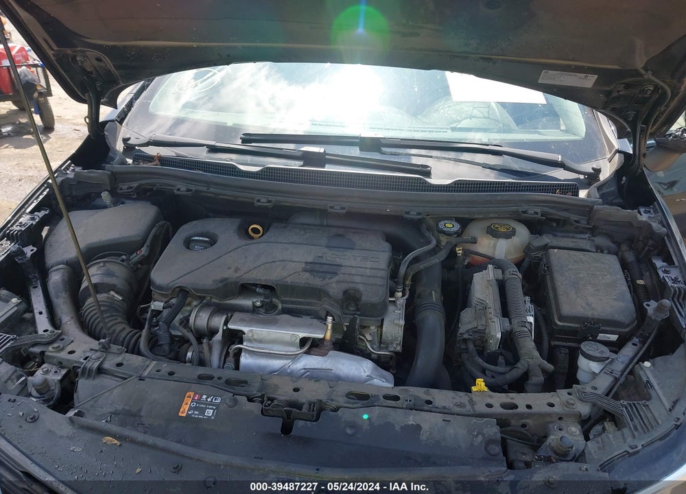 2018 CHEVROLET CRUZE LT AUTO VIN: 1G1BE5SM8J7183642