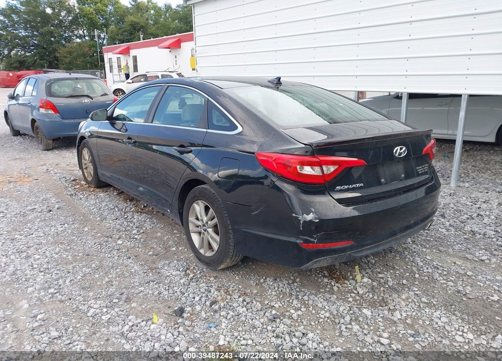 2015 HYUNDAI SONATA SE VIN: 5NPE24AF7FH002382