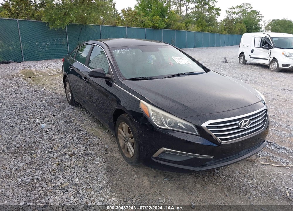 2015 HYUNDAI SONATA SE VIN: 5NPE24AF7FH002382