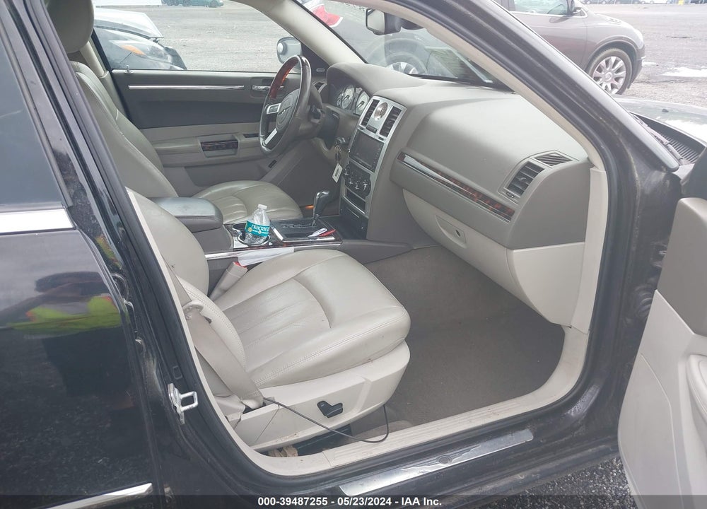 2009 CHRYSLER 300C HEMI VIN: 2C3KA63T39H610745