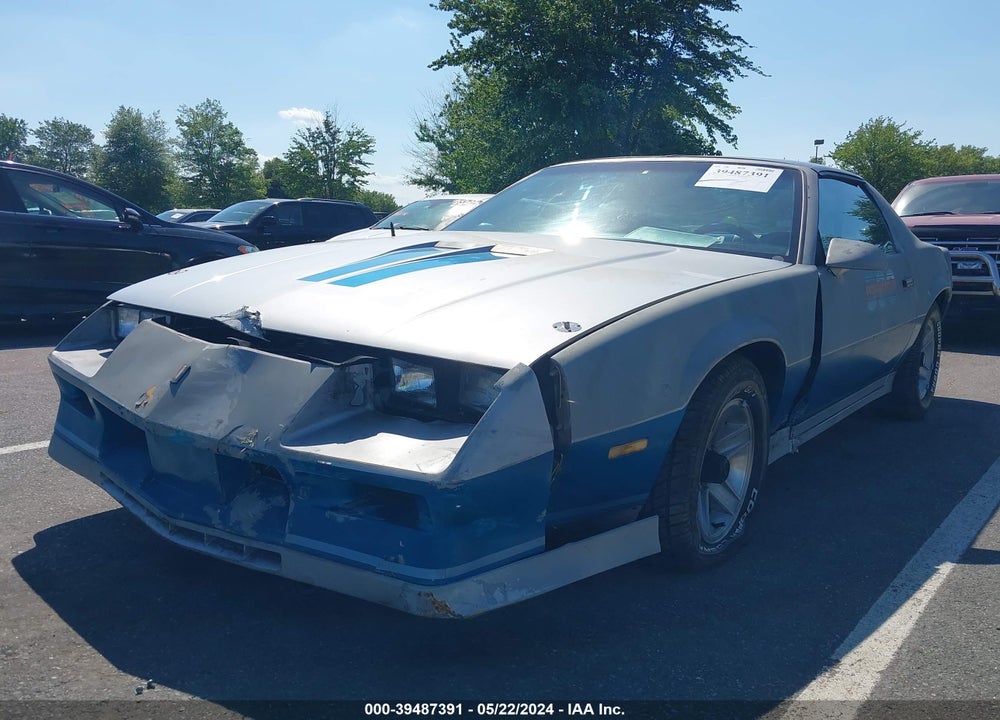 1982 CHEVROLET CAMARO VIN: 1G1AP87H9CL132793