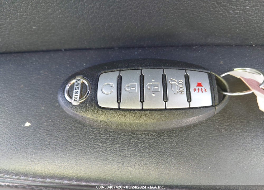 2017 NISSAN ROGUE SV VIN: 5N1AT2MV3HC894109