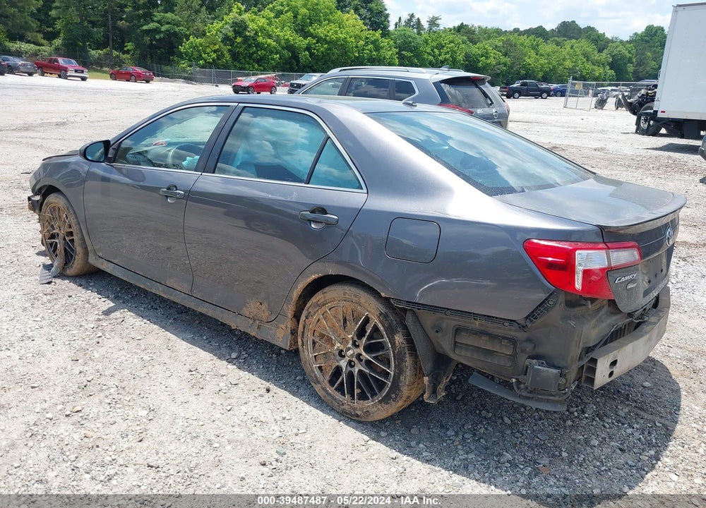 2014 TOYOTA CAMRY SE VIN: 4T1BF1FK7EU804104