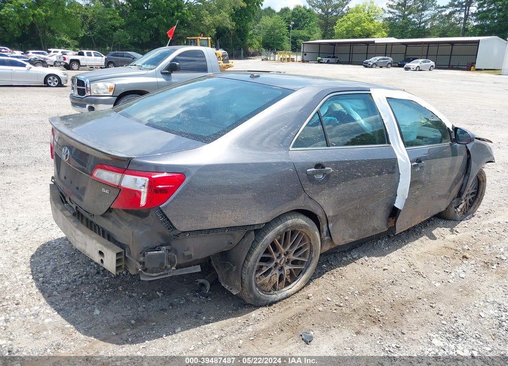 2014 TOYOTA CAMRY SE VIN: 4T1BF1FK7EU804104