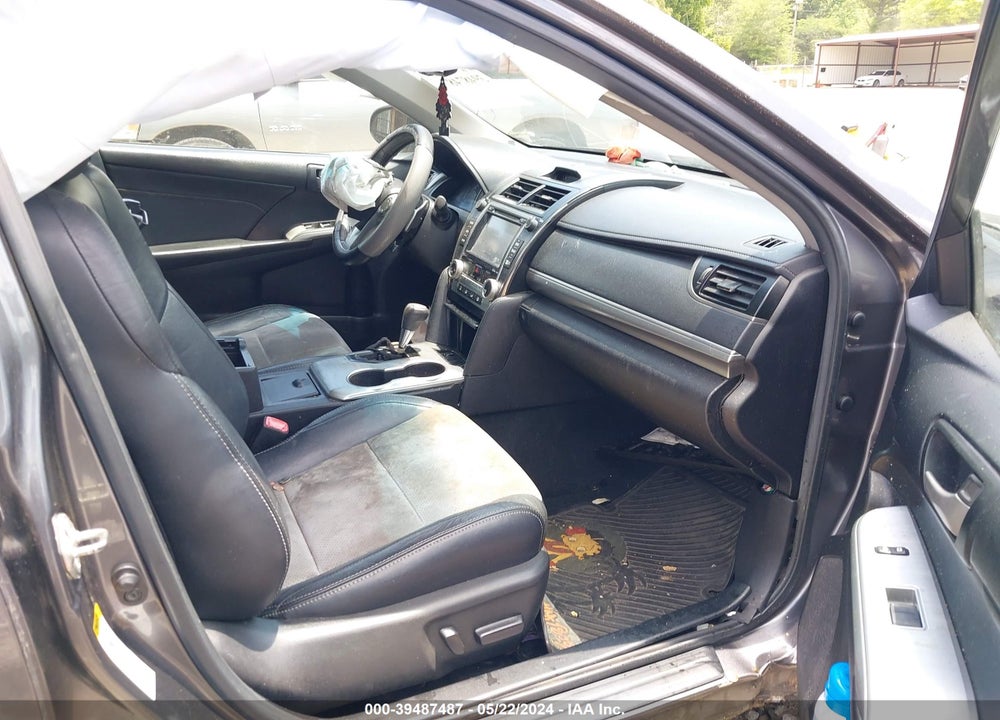2014 TOYOTA CAMRY SE VIN: 4T1BF1FK7EU804104