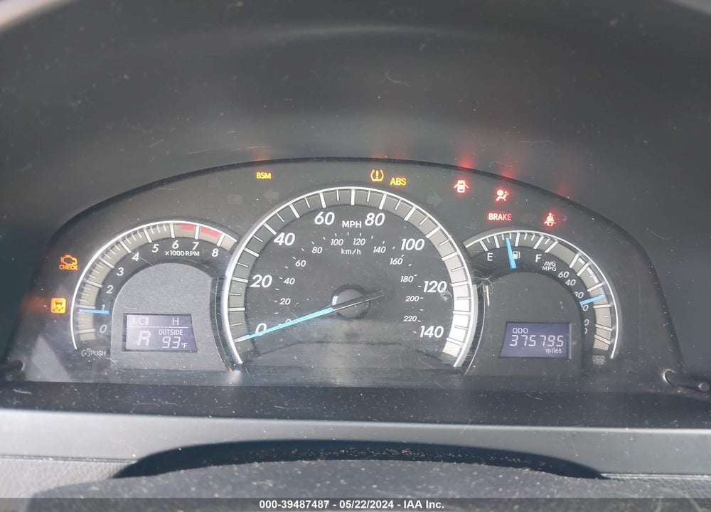 2014 TOYOTA CAMRY SE VIN: 4T1BF1FK7EU804104