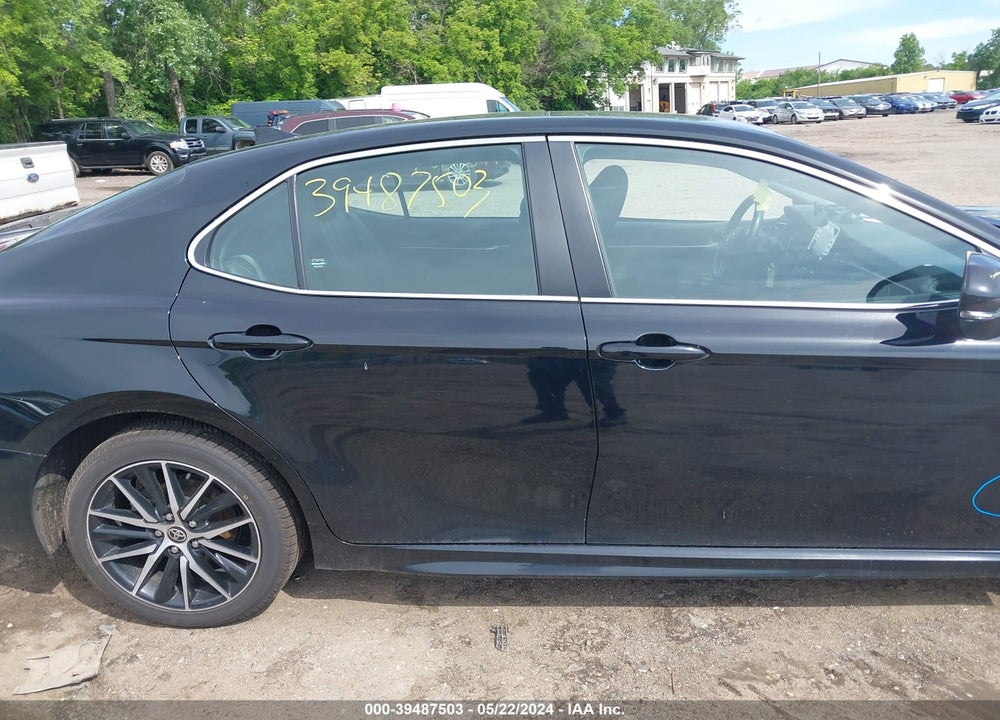 2021 TOYOTA CAMRY SE VIN: 4T1G11AK9MU613391