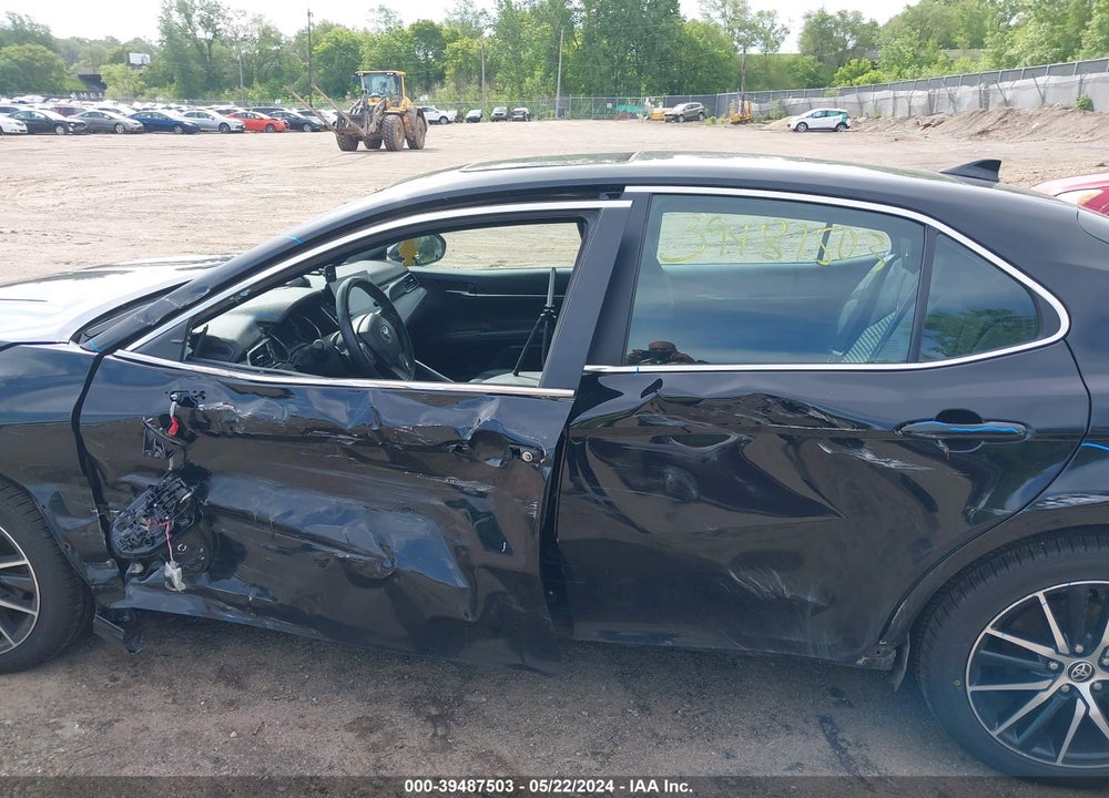 2021 TOYOTA CAMRY SE VIN: 4T1G11AK9MU613391
