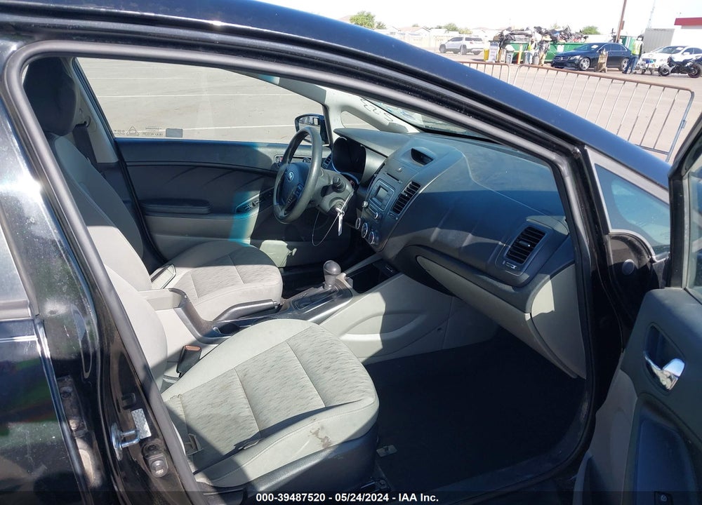 2016 KIA FORTE LX VIN: KNAFK4A60G5502662
