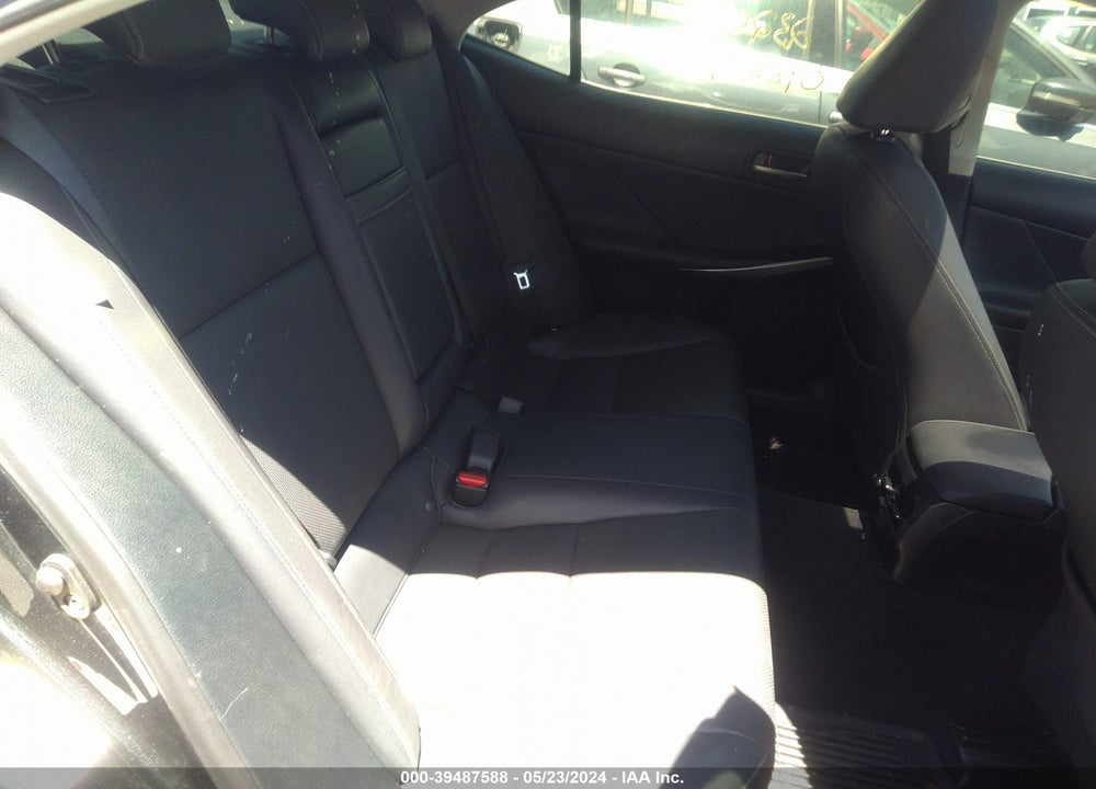 2017 LEXUS IS 300 VIN: JTHCM1D28H5018844