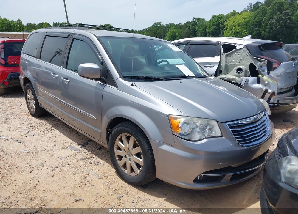 2013 CHRYSLER TOWN & COUNTRY VIN: 2C4RC1BG5DR682822