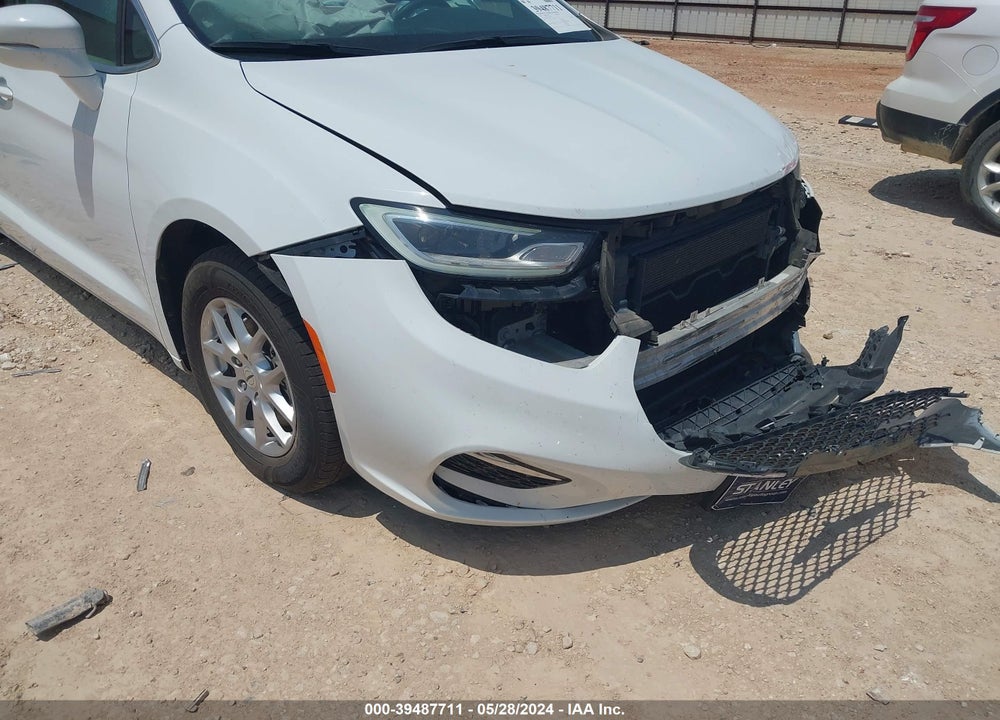 2022 CHRYSLER PACIFICA TOURING L VIN: 2C4RC1BGXNR170653