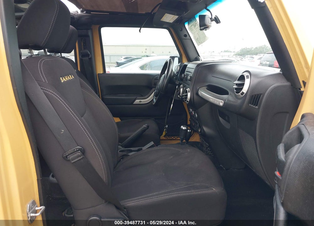 2014 JEEP WRANGLER UNLIMITED SAHARA VIN: 1C4BJWEG0EL122183