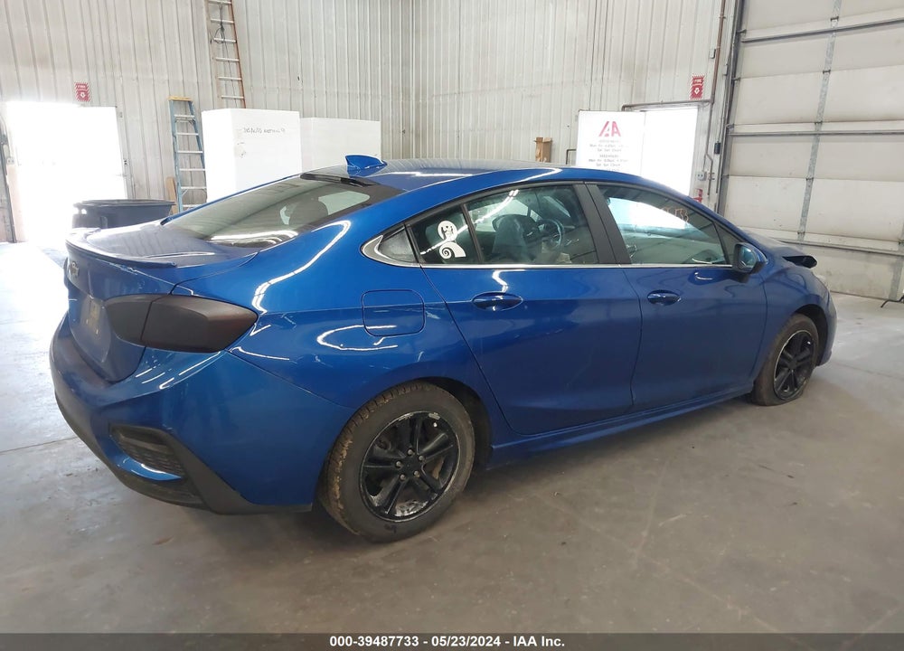 2018 CHEVROLET CRUZE LT AUTO VIN: 1G1BE5SMXJ7143434