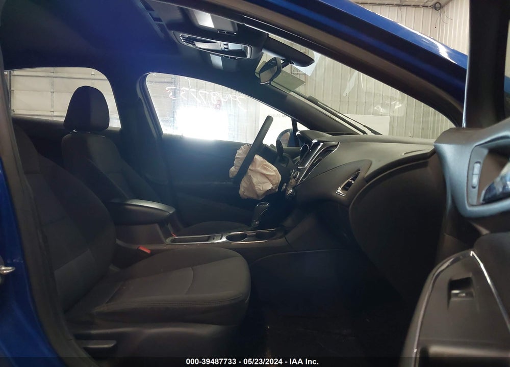 2018 CHEVROLET CRUZE LT AUTO VIN: 1G1BE5SMXJ7143434