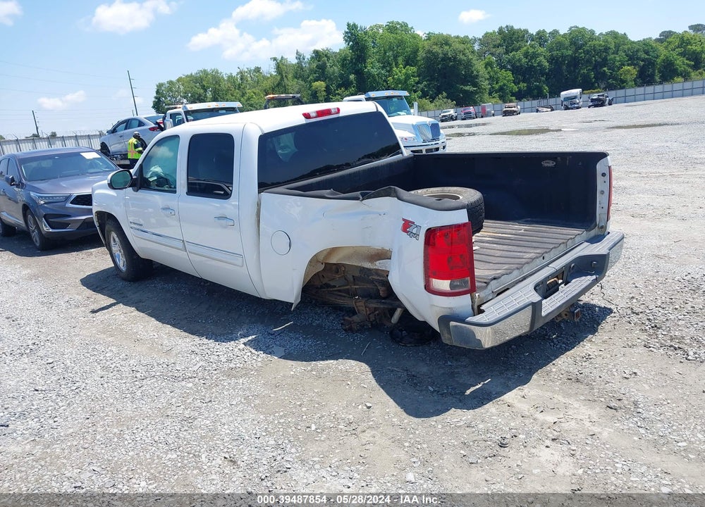 2011 GMC SIERRA 1500 SLE VIN: 3GTP2VE3XBG179140