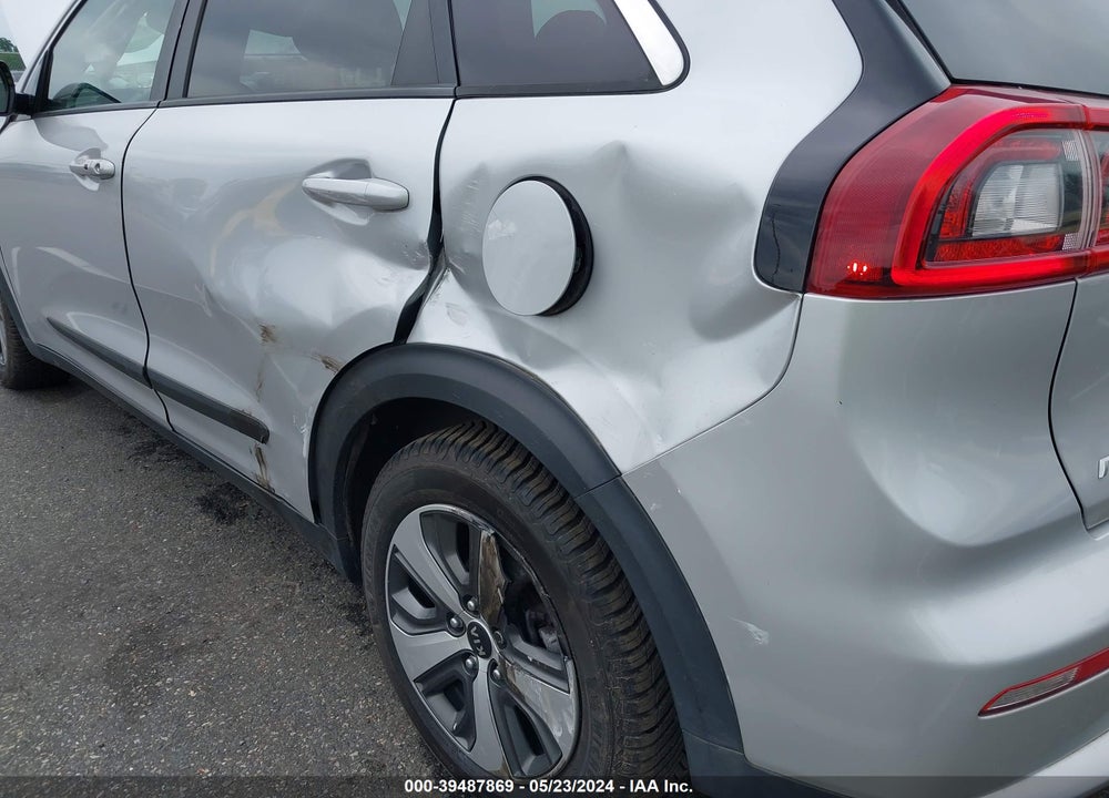 2018 KIA NIRO EX VIN: KNDCC3LC4J5111294
