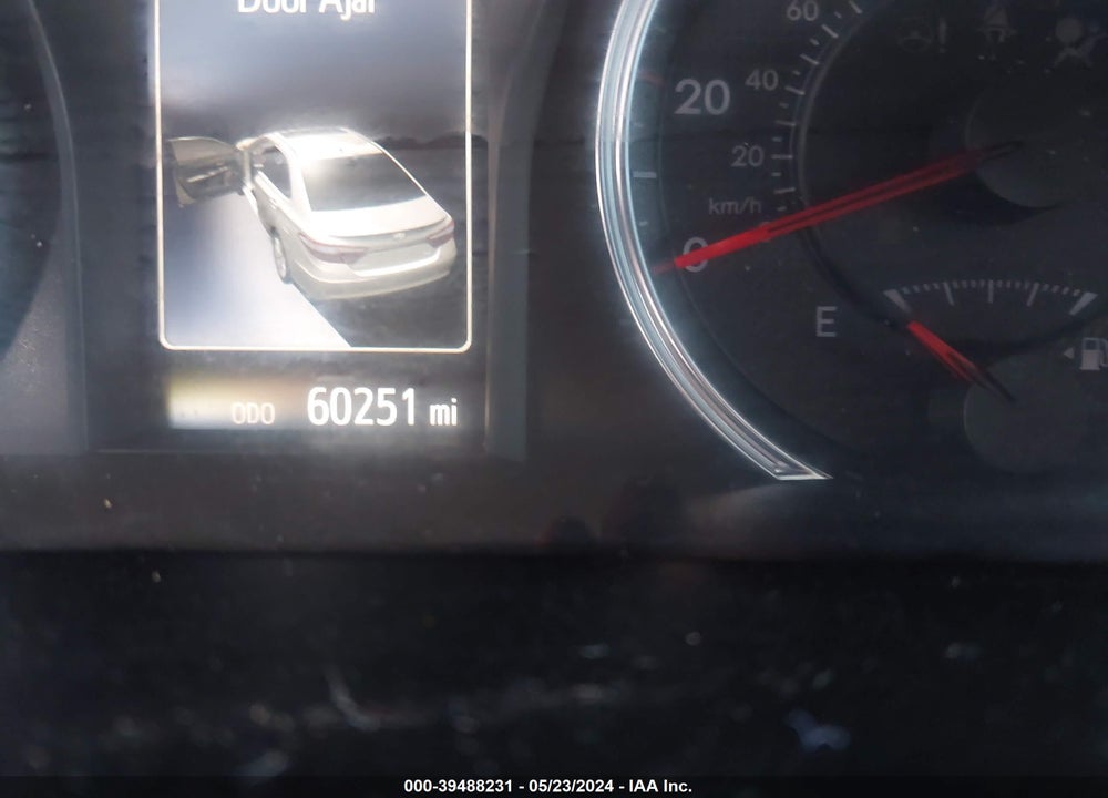 2017 TOYOTA CAMRY SE VIN: 4T1BF1FK1HU316528