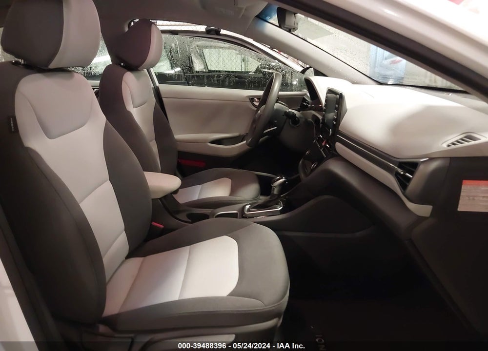 2020 HYUNDAI IONIQ HYBRID BLUE VIN: KMHC65LC6LU211825
