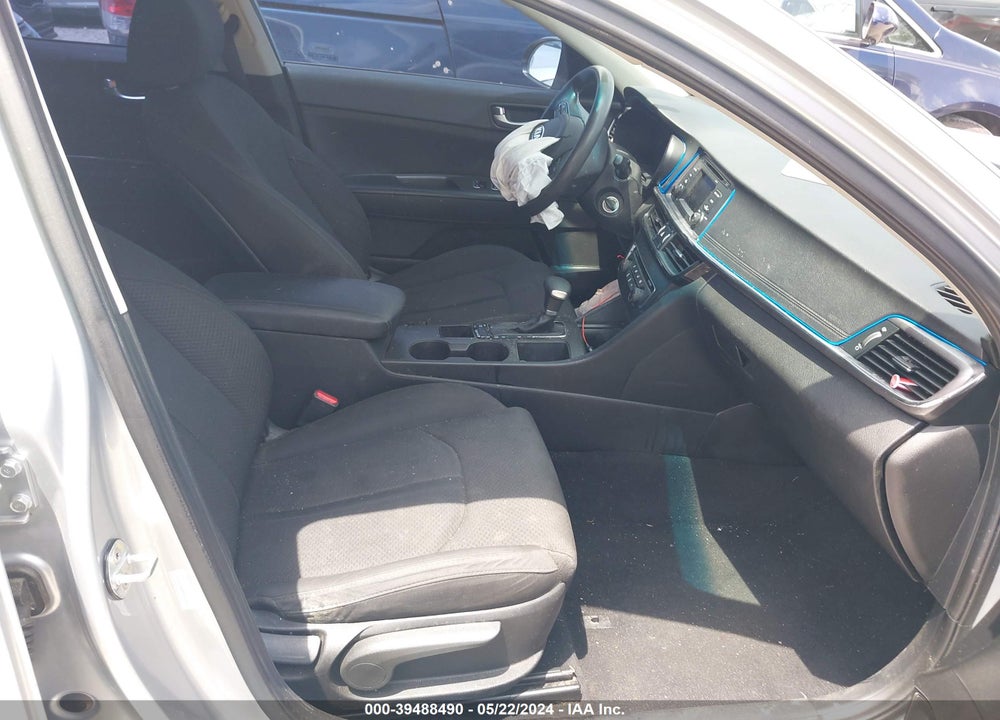 2017 KIA OPTIMA LX VIN: 5XXGT4L36HG173017
