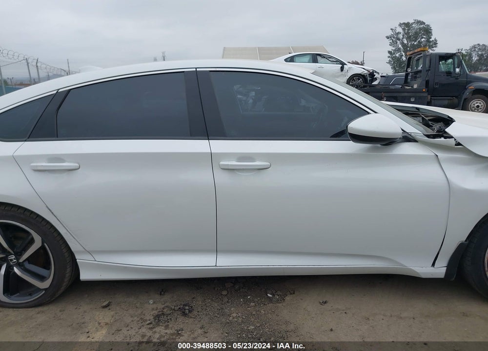 2019 HONDA ACCORD VIN: 1HGCV1F33KA147319