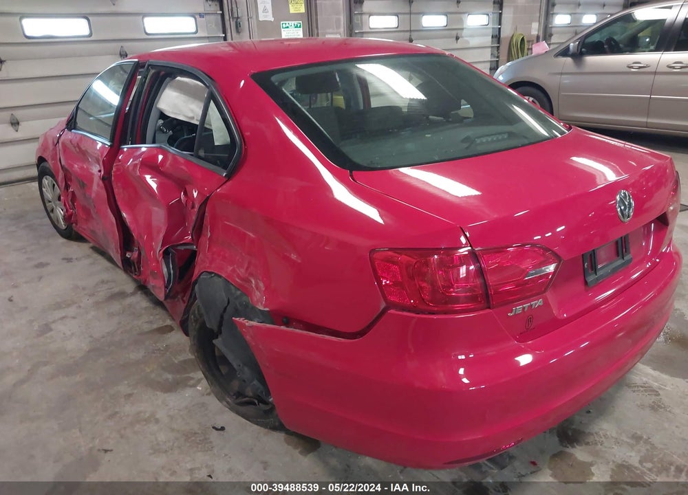 2014 VOLKSWAGEN JETTA 2.0L S VIN: 3VW2K7AJ0EM427912