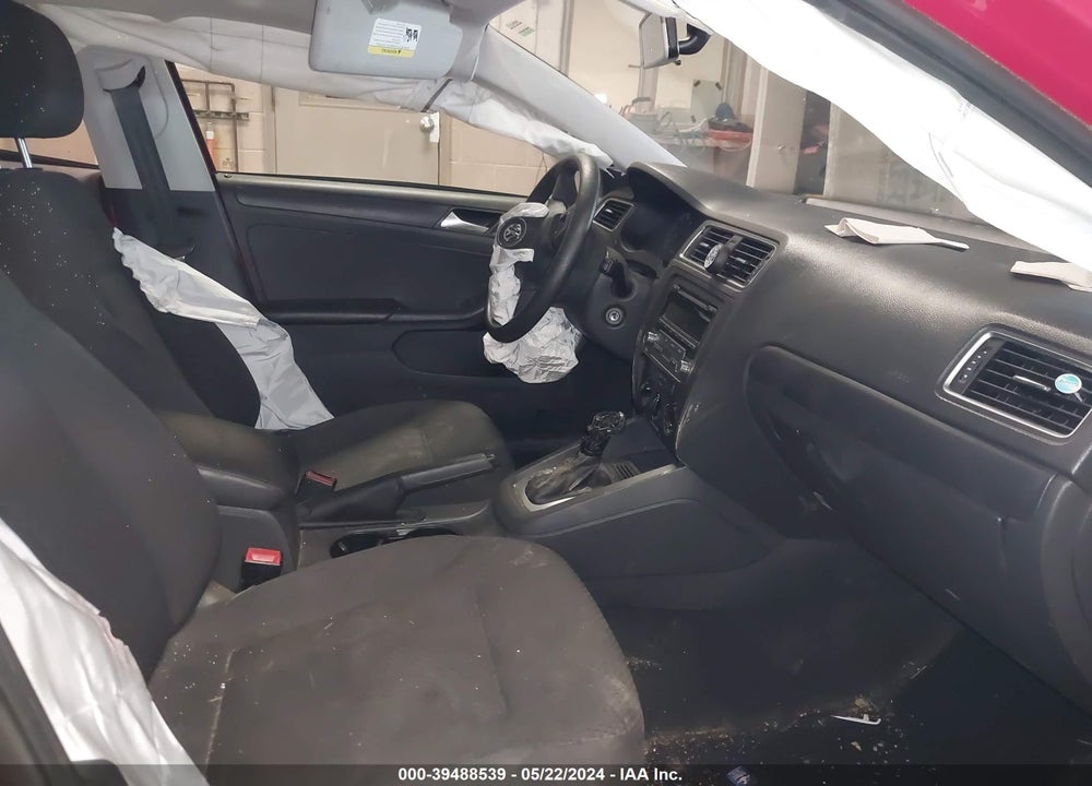 2014 VOLKSWAGEN JETTA 2.0L S VIN: 3VW2K7AJ0EM427912